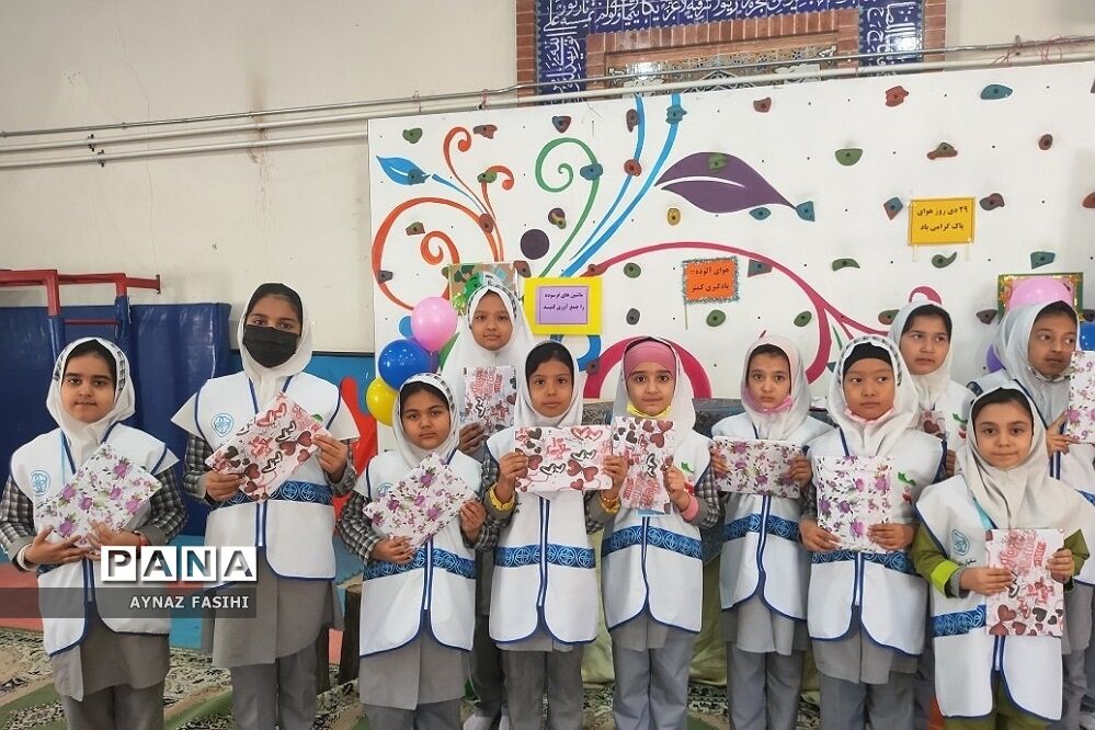 گرامیداشت هوای پاک در دبستان علی ابن ابیطالب منطقه کهریزک
