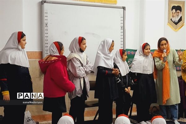 برگزاری تئاتر عروسکی در دبستان شهید رجبی شهرستان رباط کریم