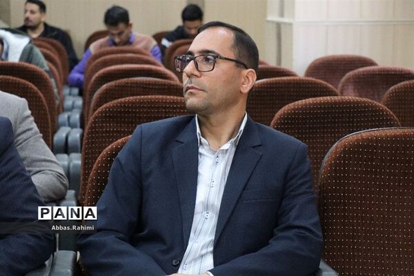 تقدیر از آقایان کارمند اداره آموزش و پرورش پاکدشت