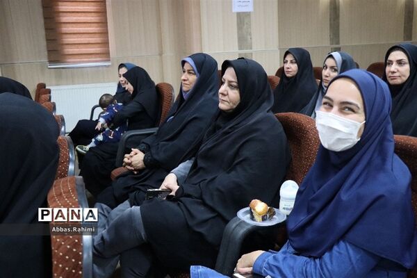 تقدیر از آقایان کارمند اداره آموزش و پرورش پاکدشت