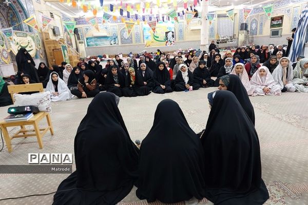 شرکت فعال پیشتازان شادگانی در مراسم اعتکاف دانش‌آموزی