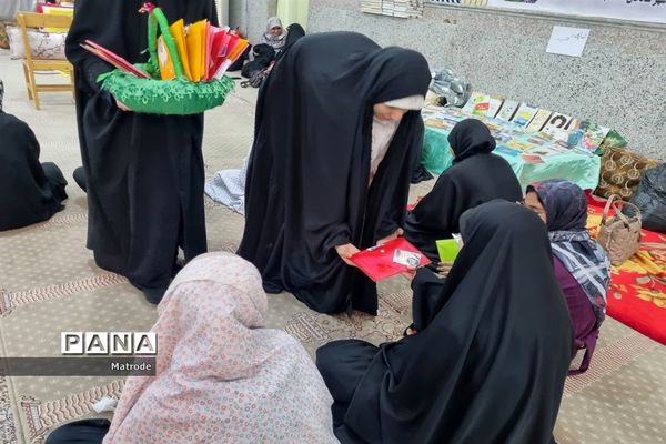 شرکت فعال پیشتازان شادگانی در مراسم اعتکاف دانش‌آموزی