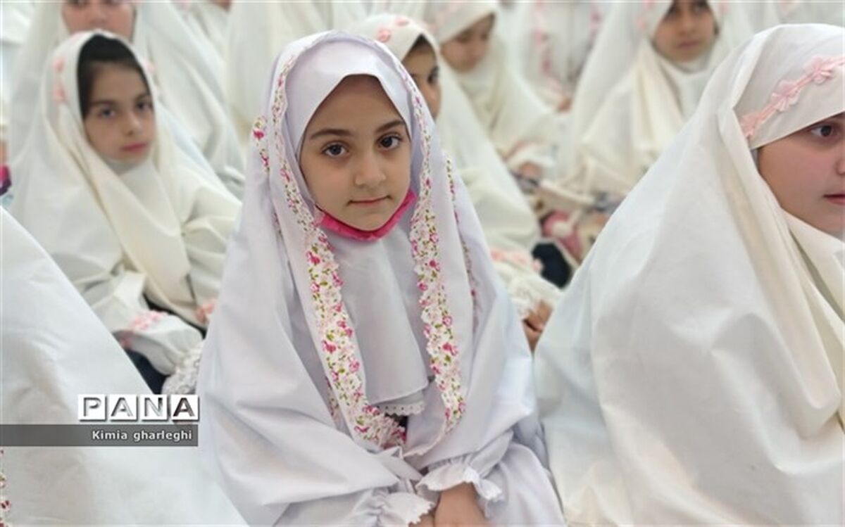 اولین و مهم‌ترین گام برای ارتباط با خداوند ‌نماز خواندن است/ فیلم