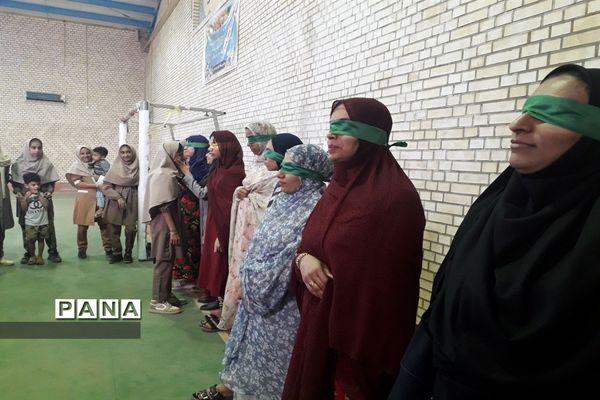 مسابقات ورزشی مادر و دختر در جزیره هرمز