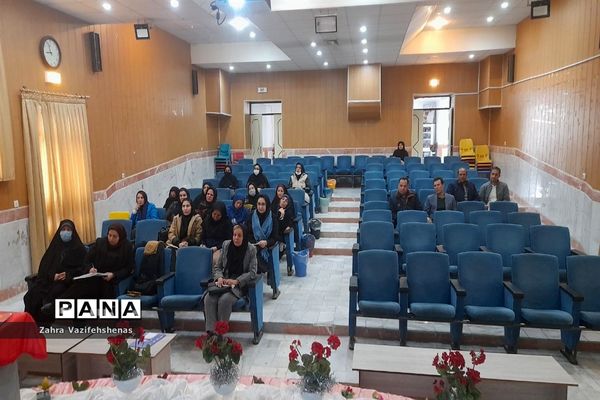 کارگاه توانمند سازی ویژه مشاوران در شهرستان شیروان