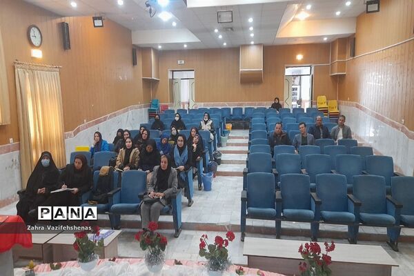 کارگاه توانمند سازی ویژه مشاوران در شهرستان شیروان
