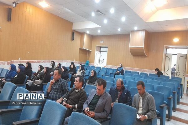 کارگاه توانمند سازی ویژه مشاوران در شهرستان شیروان