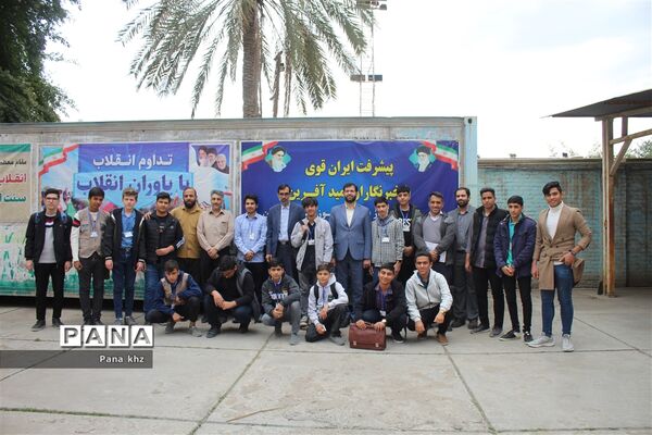 نشست دانش‌آموز خبرنگاران خوزستان در آستانه چهل و پنجمین دهه فجر
