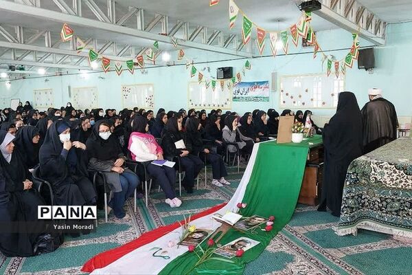 مراسم میلاد امیرالمومنین (ع) در دبیرستان حجاب ناحیه یک شهرری