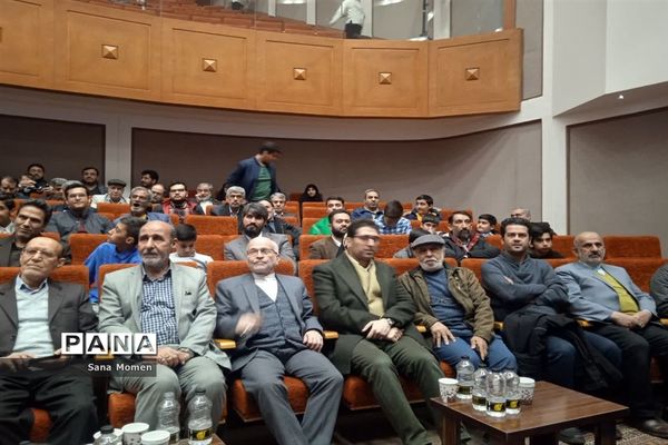 تقدیراز برگزیدگان استانی  شعر ودکلمه خوانی(رویش رضوان)درمجتمع جهاد دانشگاهی مشهد
