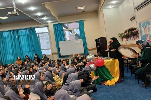 جشن ولادت امیر المومنین  و روز پدردردبیرستان شهید تیمسار فلاحی ناحیه یک کرج