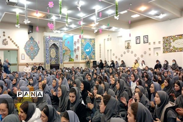 جشن ولادت امیر المومنین  و روز پدردردبیرستان شهید تیمسار فلاحی ناحیه یک کرج