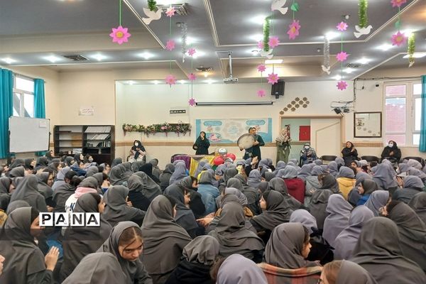 جشن ولادت امیر المومنین  و روز پدردردبیرستان شهید تیمسار فلاحی ناحیه یک کرج