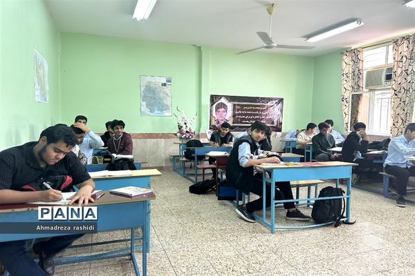 حال و هوای مدرسه نوجوان فداکار امیرمحمد انصاری در امیدیه