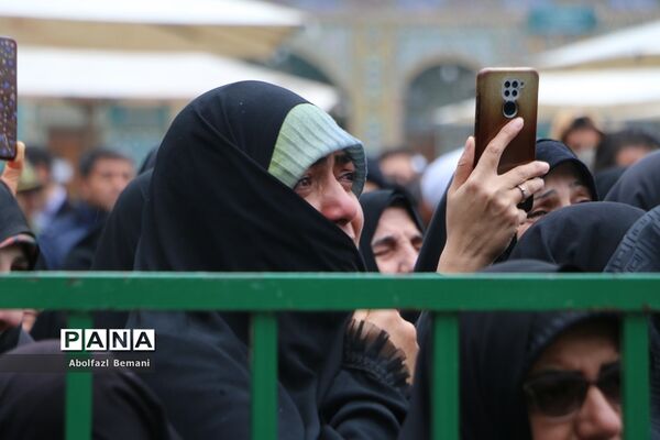 تشییع پیکر شهیدان «آقازاده نژاد» و «کریمی» در قم