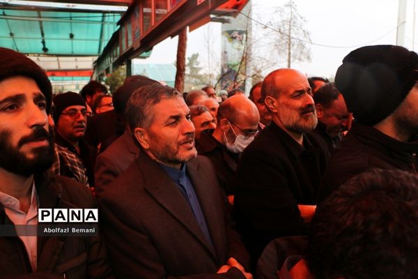تشییع پیکر شهیدان «آقازاده نژاد» و «کریمی» در قم