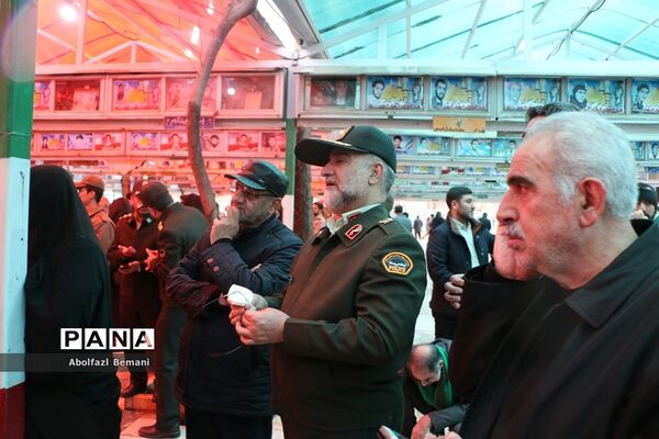 تشییع پیکر شهیدان «آقازاده نژاد» و «کریمی» در قم