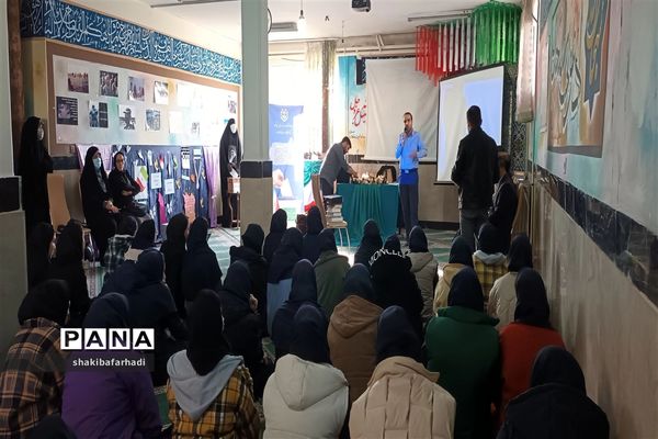 همایش رأی اولی‌ها در هنرستان شیخ محمد بلیغ شهرستان فیروزکوه