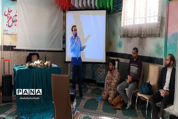 همایش رأی اولی‌ها در هنرستان شیخ محمد بلیغ شهرستان فیروزکوه