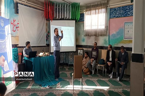 همایش رأی اولی‌ها در هنرستان شیخ محمد بلیغ شهرستان فیروزکوه