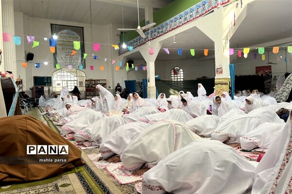 جشن تکلیف دختران مانه و سملقان در مسجد جامع