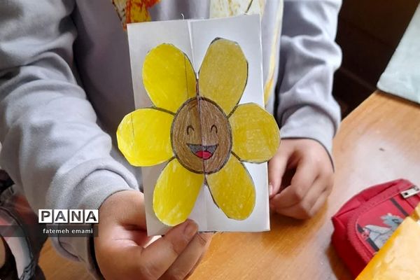 نامه عاشقانه‌ای به پدر  در آموزشگاه مبعث شهرستان میبد