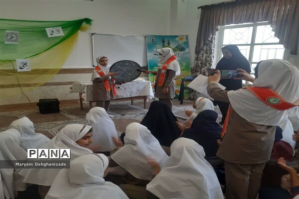 برگزاری مراسم ولادت حضرت علی(ع)  و روز پدر در دبستان شهید حسین زارع زاده مهریز