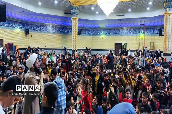 جشن پدر پسری دبستان مصطفی بیات در مسجد خامس آل عبا شهرستان ملارد