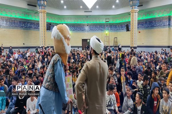 جشن پدر پسری دبستان مصطفی بیات در مسجد خامس آل عبا شهرستان ملارد