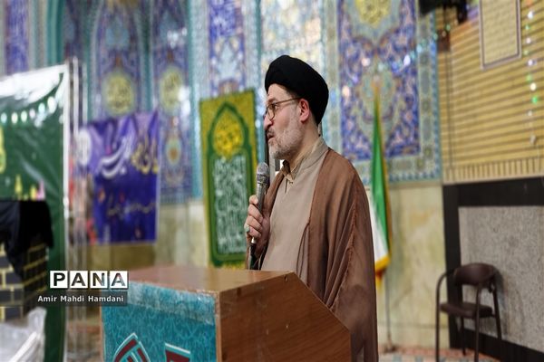 جشن پدر پسری دبستان مصطفی بیات در مسجد خامس آل عبا شهرستان ملارد