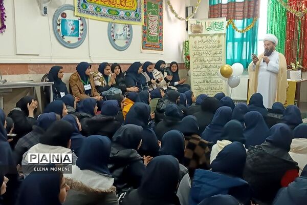 برگزاری جشن میلاد حضرت علی(ع) در مدارس کهریزک