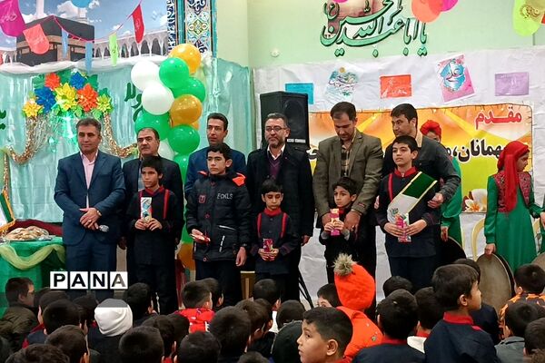 جشن میلاد امام علی ( ع) و روز پدر در دبستان شیخ مفید فشافویه