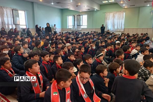 جشن میلاد امام علی ( ع) و روز پدر در دبستان شیخ مفید فشافویه