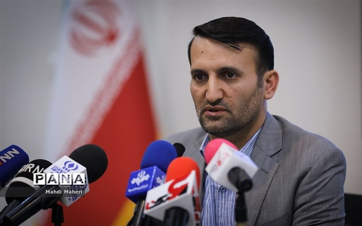 صدور «کد استخدامی» و رتبه‌بندی‌ ۳۵ هزار معلم «مهرآفرین»