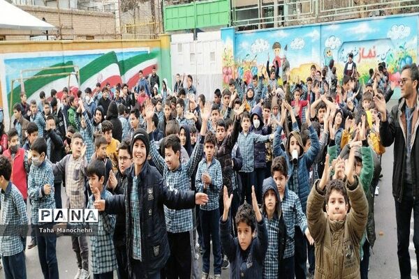 بازی‌های زورآزمایی و فکری بعد از امتحانات نوبت اول برای افزایش روحیه