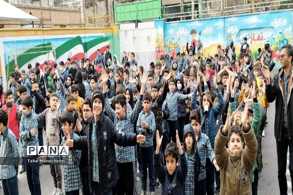 بازی‌های زورآزمایی و فکری بعد از امتحانات نوبت اول برای افزایش روحیه
