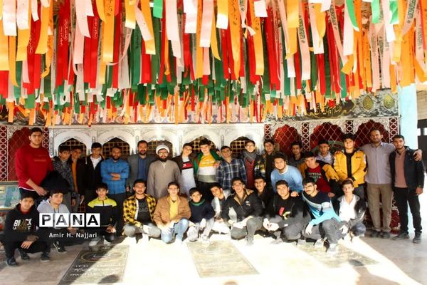 بازدید دانش آموزان ناحیه سه قم از مناطق عملیاتی جنوب