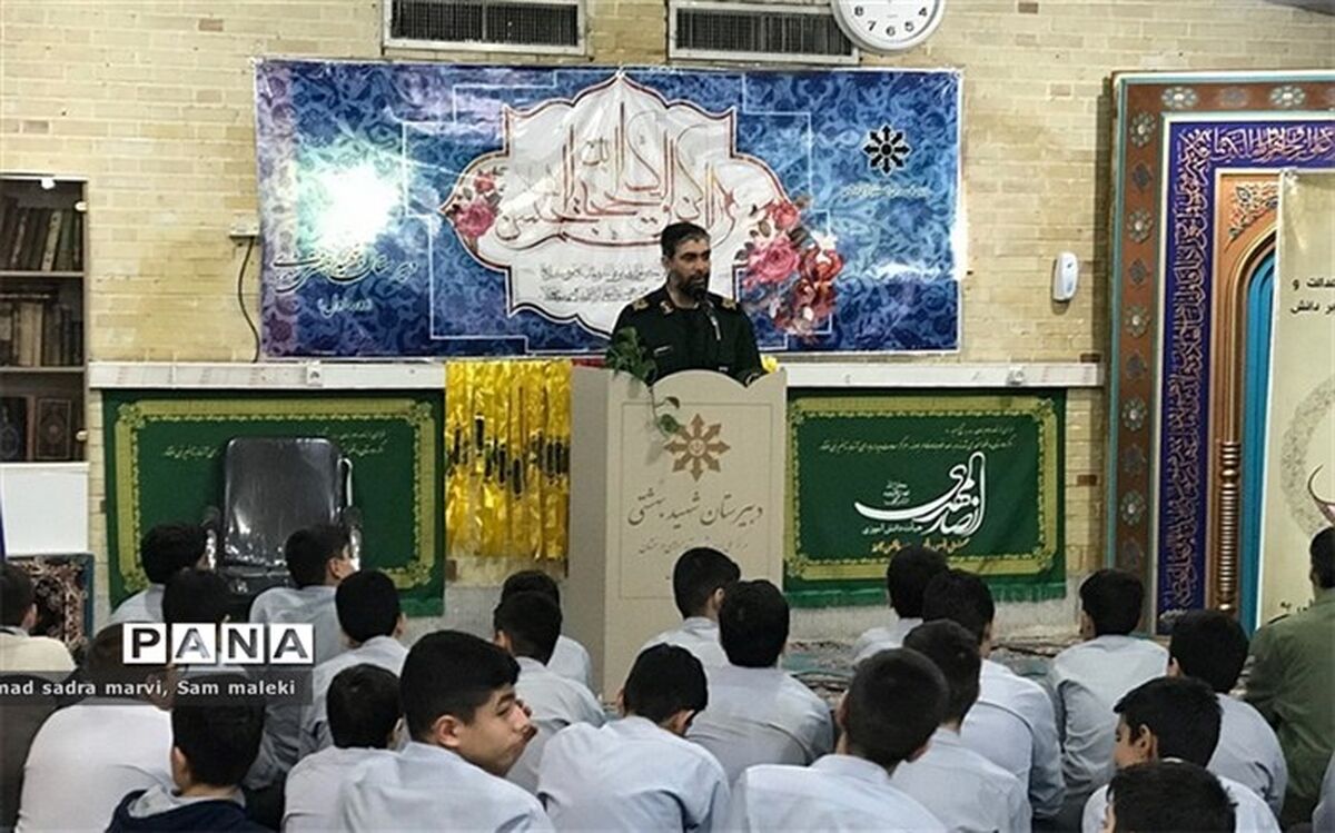 نوجوانان در سنین پایین‌تر به خدا نزدیک‌تر هستند/فیلم