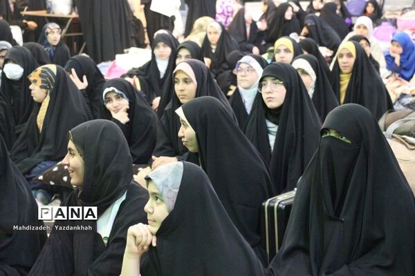 افتتاحیه مراسم معنوی اعتکاف در مسجد هجرت آموزش و پرورش ناحیه ۳ مشهد