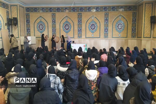 مراسم تقدیر از پدران در دبیرستان دخترانه نمونه امیرالمومنین ورامین