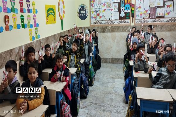 جشن میلاد امیرالمومنین علی علیه السلام در دبستان پسرانه امامت یک