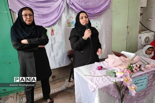 برگزاری جشن میلاد حضرت علی (ع) و روز پدر در مدرسه شهید خاقانی شهرستان شیروان
