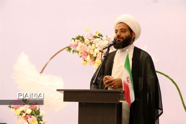 جشن عبادت و بهار بندگی دانش‌آموزان در بندرخمیر