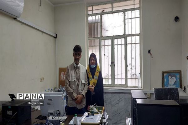 پویش بوسه بر دستان پدر توسط تشکیلات پیشتازان شادگان