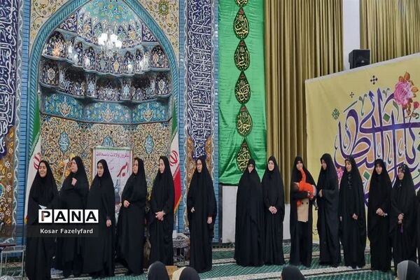 اعتکاف دانش‌آموزان دختر شهرستان مه ولات در مسجد جامع شهر فیض آباد