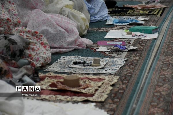 اعتکاف دانش‌آموزی در مسجدالنبی اصفهان