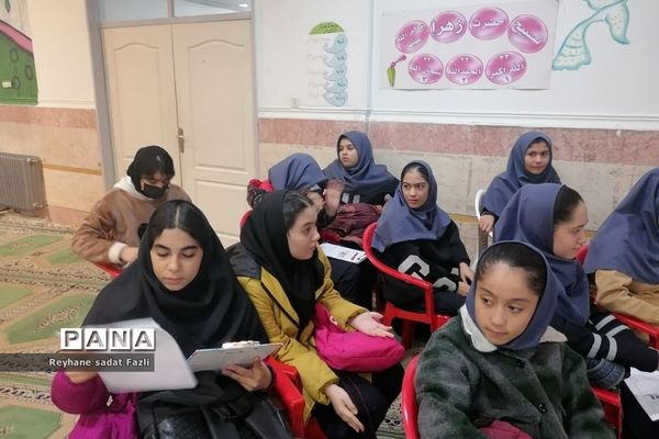 اجرای طرح سواد مالی در دبیرستان متوسطه اول زینبیه۲ شهریار