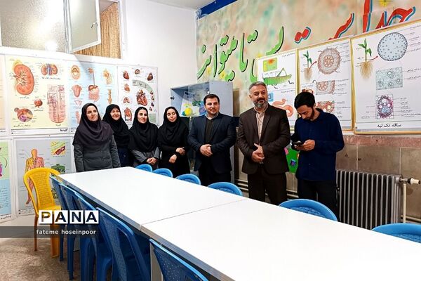 جشنواره غذا در دبیرستان دخترانه خاتم الانبیا در ناحیه دو بهارستان