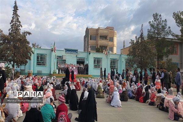 گرامیداشت ولادت حضرت علی(ع) در دبستان دخترانه معلم