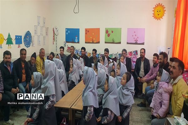 گرامیداشت ولادت حضرت علی(ع) در دبستان دخترانه معلم